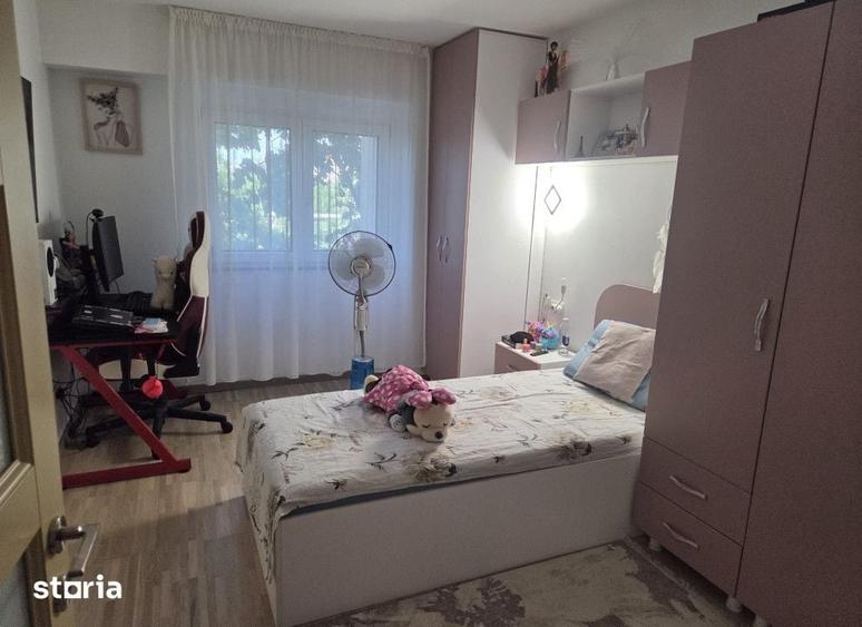 Apartament cu 3 camere în Nicolina