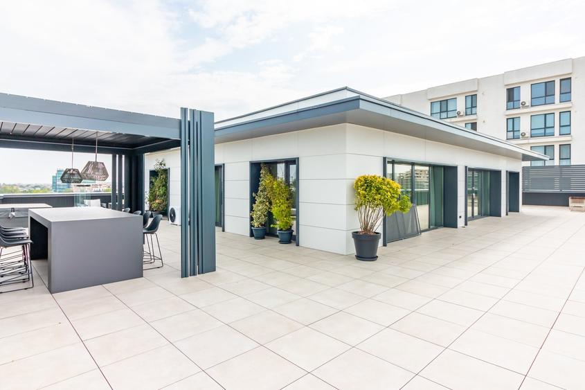 Apartament cu 4 camere decomandat, mobilat în Pipera