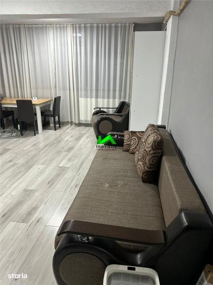 Apartament cu 3 camere în Central — fotografia 3