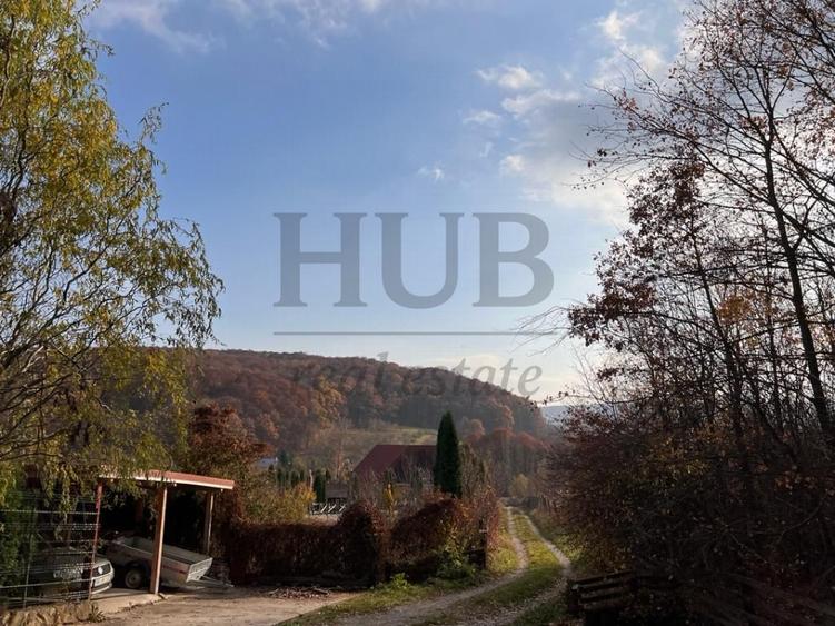 Teren Construcții intravilan de 1095 mp, în Podiș