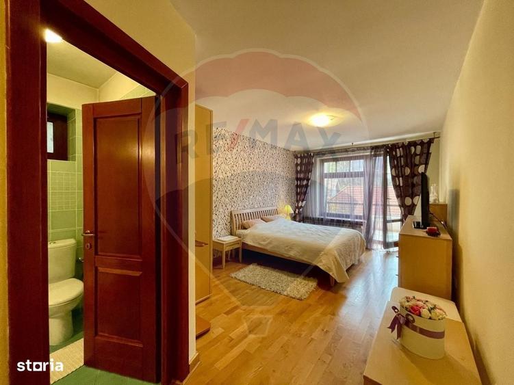 Casă cu 4 camere în Centrul Istoric