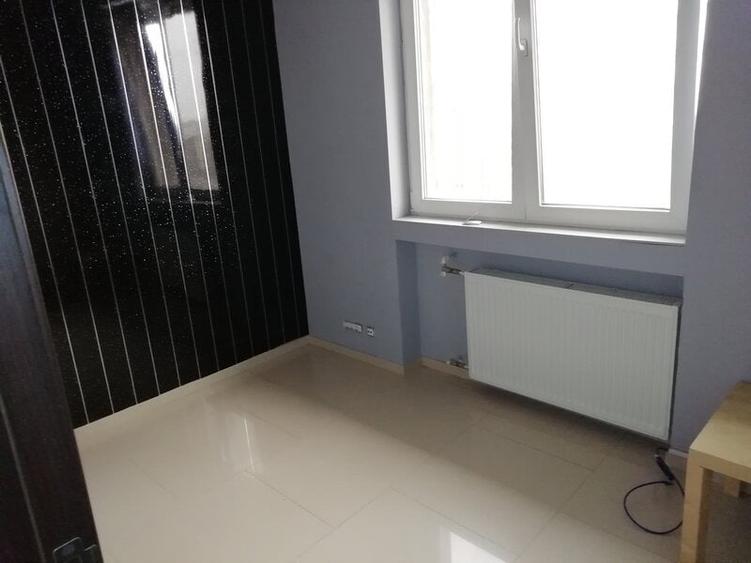 Apartament cu 3 camere decomandat, mobilat în Universitate