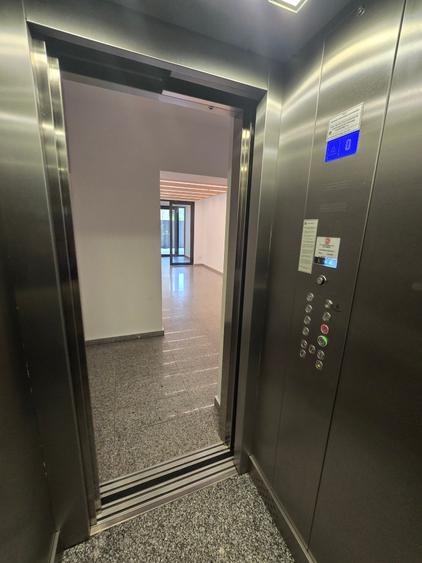 Apartament cu 3 camere semidecomandat în Kiseleff