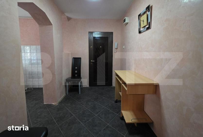 Apartament cu 2 camere în Micro 16