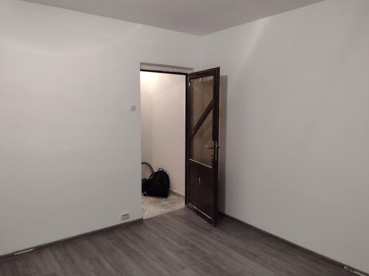 Vand apartament 2 camere - 5