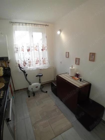 Banu Maracine - 5 minute autobuz - MODERN - 4