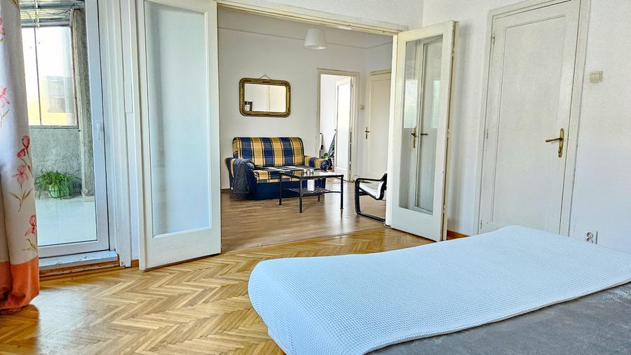 Apartament 3 camere Hala Traian -Bloc 5 apartamente - 6