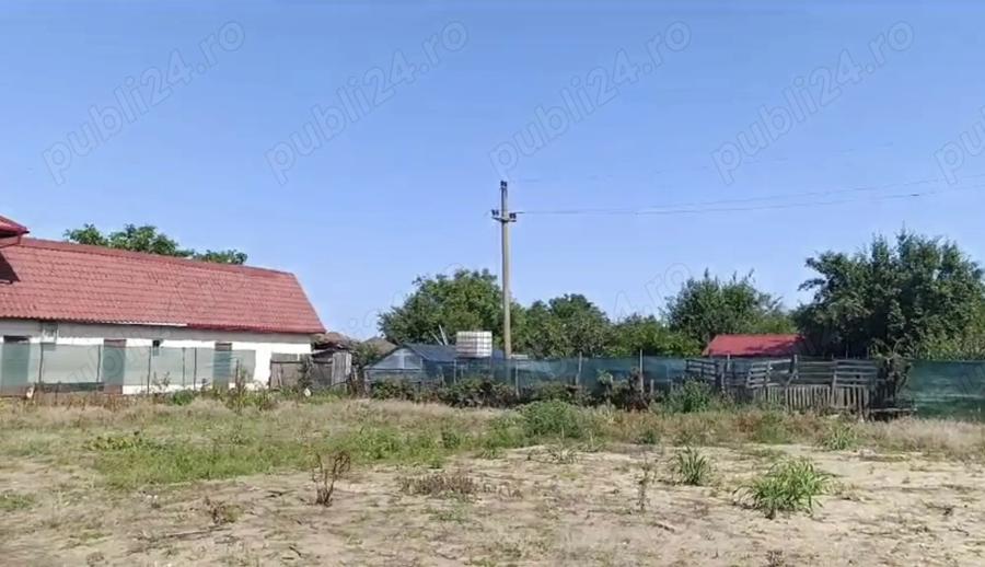 Teren de inchiriat 1900m Sos. Bucuresti Ploiesti Com. Balotesti - 3