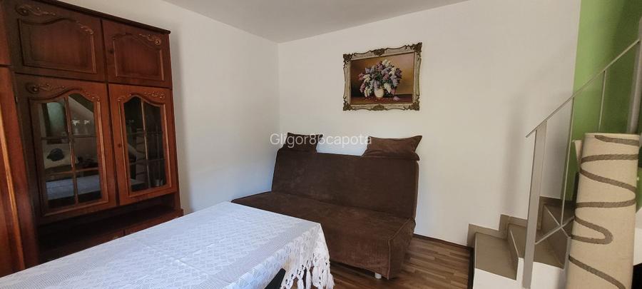 Casă fără curte Casă fără curte