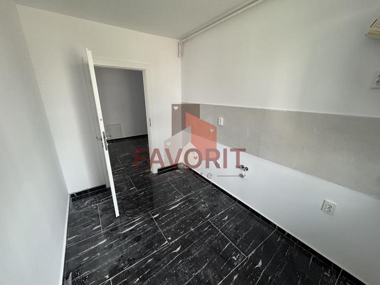 Decomandat.  Spatiu depozitare . Loc de parcare inclus - 2