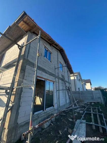 Casa semi-finisata P+M, 170 mp utili, 311 mp teren, zona C - 8