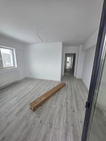 Apartament 3 camere parter decomandat, 83.19 mp, 141.423 Euro, PREDARE Martie 20 - 6