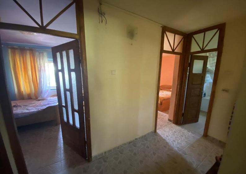 Apartament de 77mp , 3 camere decomandat et.2/4 langa Biser - 8