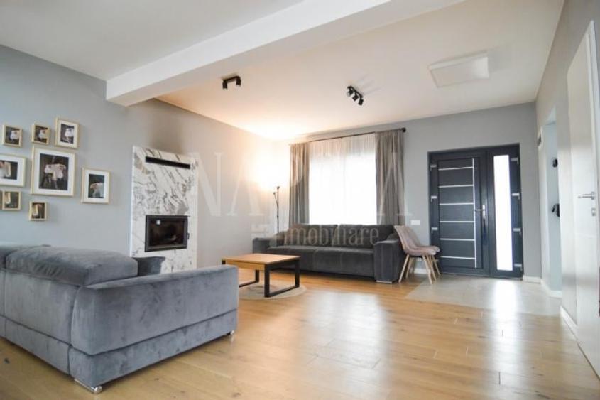 Casa 5 camere de vanzare in Dezmir - 2
