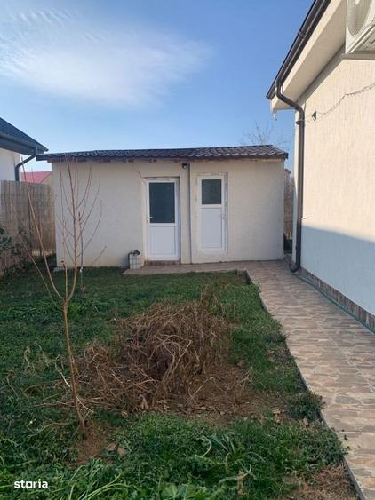 Valul Traian- Casa P+M,5cam 2bai 400 mp gaz pret.160.000 euro - 1