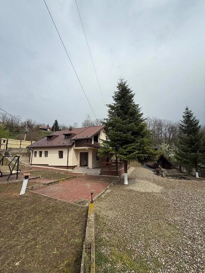 Vand casa Targoviste - 2