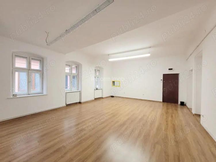 De inchiriat spa?iu de birouri 60 mp zona Sora