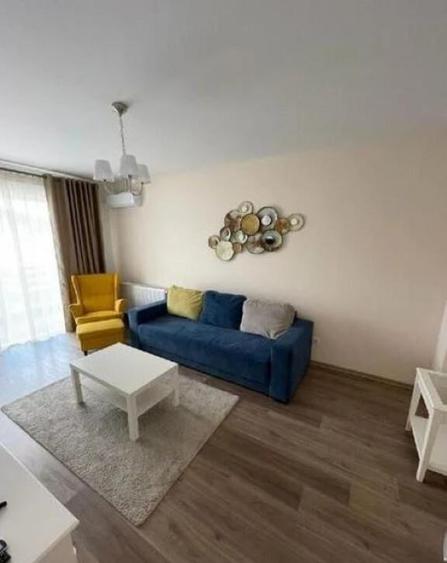 Apartament cu 2 camere, decomandat - zona Racadau - 2