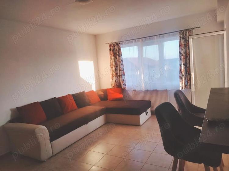 Proprietar , vand apartament decomandat ,3 camere - 10