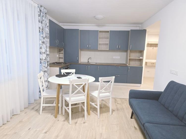 Chirie apartament cu 3 camere in bloc nou cu 2 bai si loc de parcare zona Coresi - 1