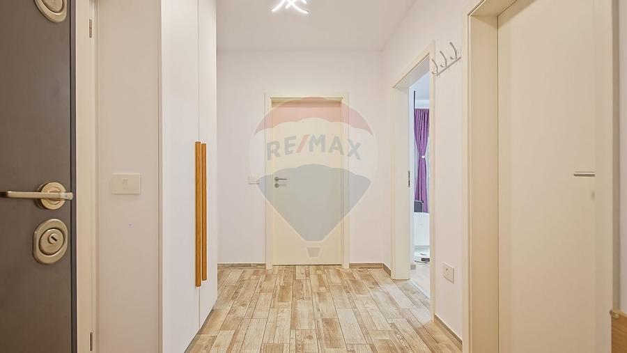 Apartament cu 2 camere de vânzare, parcare subterană și supraterană - 8