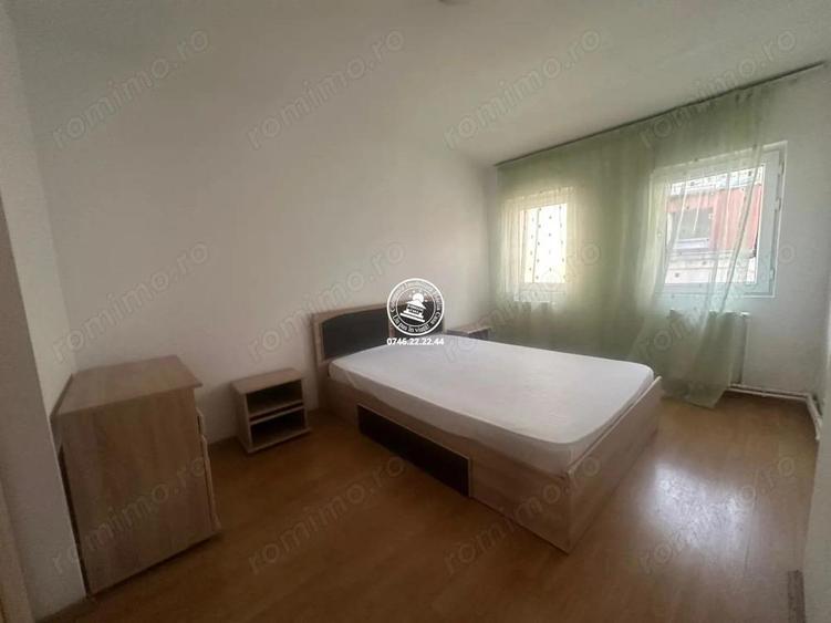 Apartament 3 camere decomandate, Centru - 1