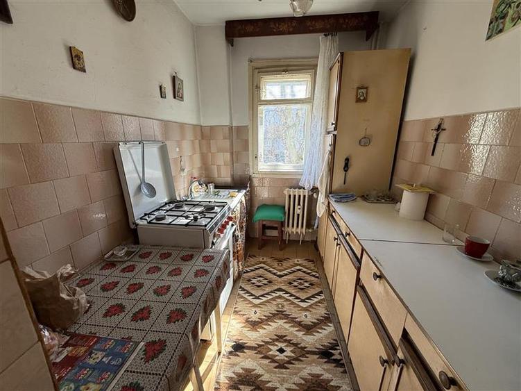 Milcov - Bazar - stradal - etajul 1 - 6