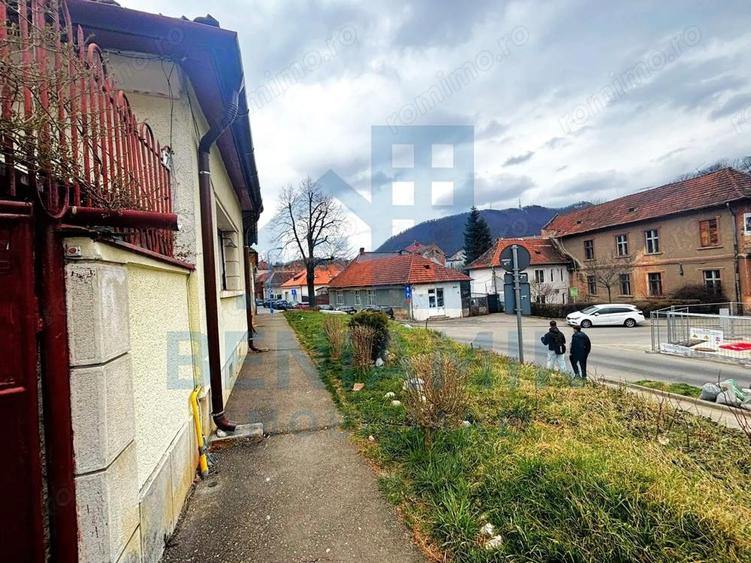 Casa-Central-Brasov-Sitei-Universitate-125mp-curte-280mp-Disponibila - 5