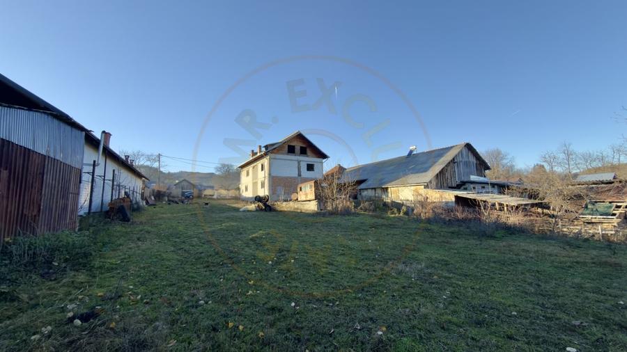 Casa generoasa cu teren de 1186 mp intravilan-Retevoiesti -Pietrosani-Arges! - 17