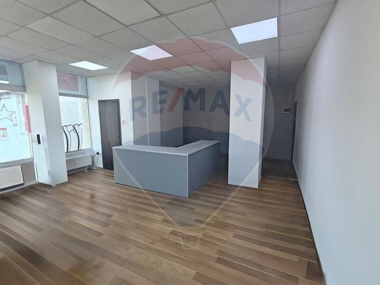 Spațiu comercial 50 mp de inchiriat zona Primaverii - 1