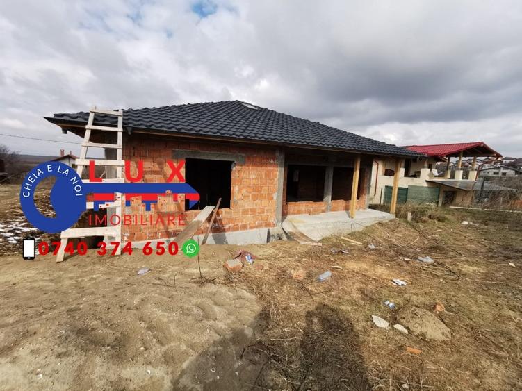 Casă cu 3 camere cu Teren 650 Mp în Malcoci