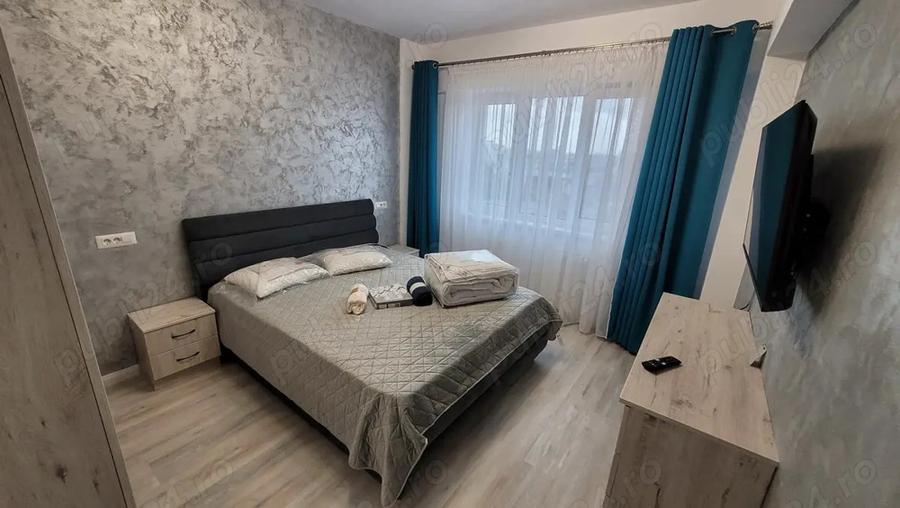 Inchiriez apartament 2 camere D, 54mp+18mp et.8 11, Unirea Towers, pia?a Nicolina - 7