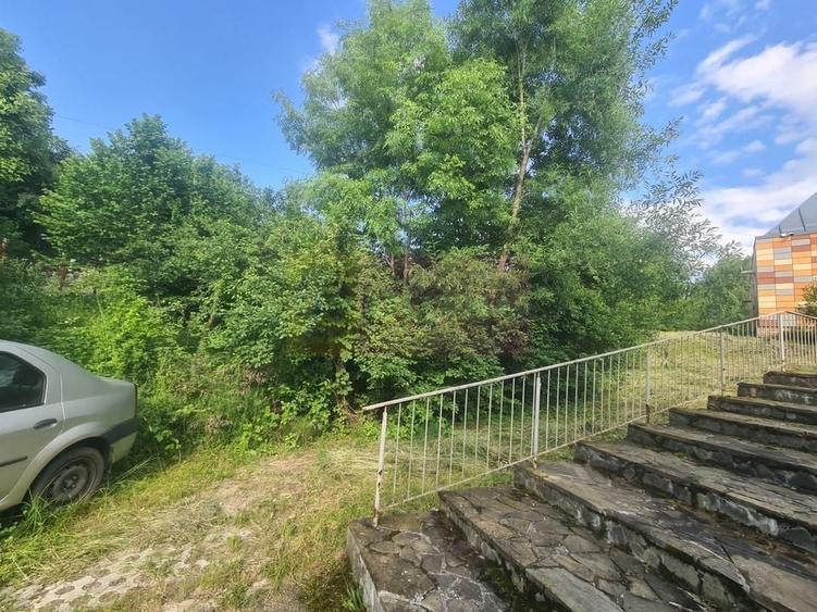 Vila de vanzare cu 6 camere in Cornu (teren 6.600 mp) - 39