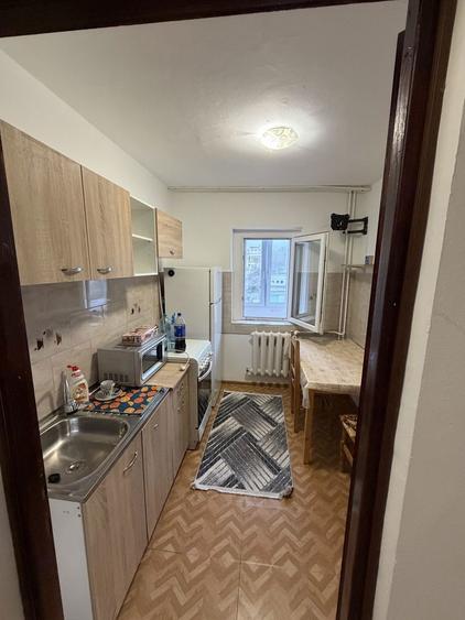 Inchieriez apartamnet - 2