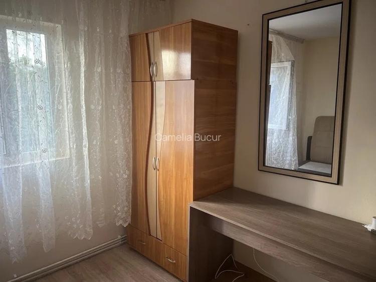 Apartament cu 2 camere - zona Podu Ros - Vis a vis de Serviciul de Pasapoarte Apartament cu 2 camere - zona Podu Ros - Vis a vis de Serviciul de Pasapoarte