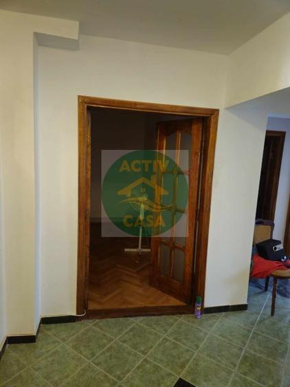 Apartament 3 camere, centru - 2