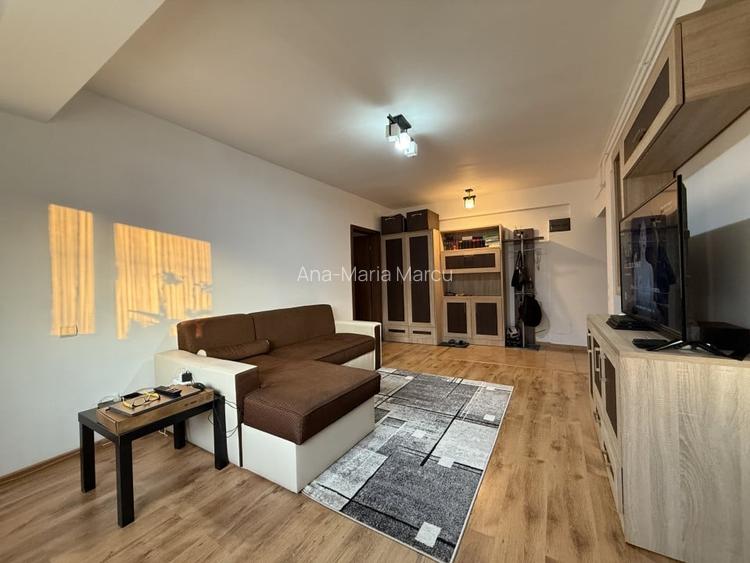 Apartament cu 2 camere semidecomandat, mobilat în Colentina Apartament cu 2 camere semidecomandat, mobilat în Colentina