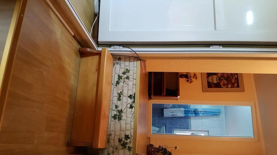 Garsoniera in casa la curte Brancoveanu Metrou - 1