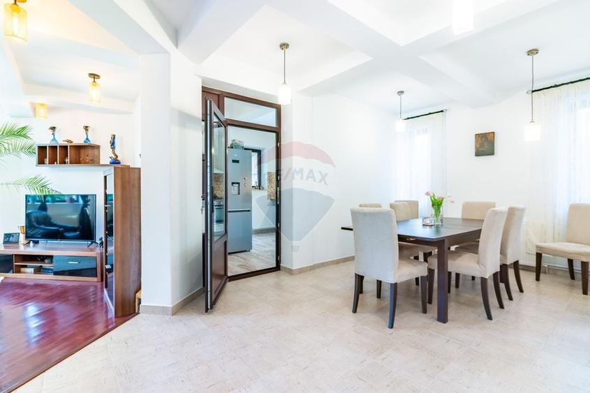 Casă / Vilă de vanzare la intrare in Mogosoaia, padure, teren 1097mp - 15