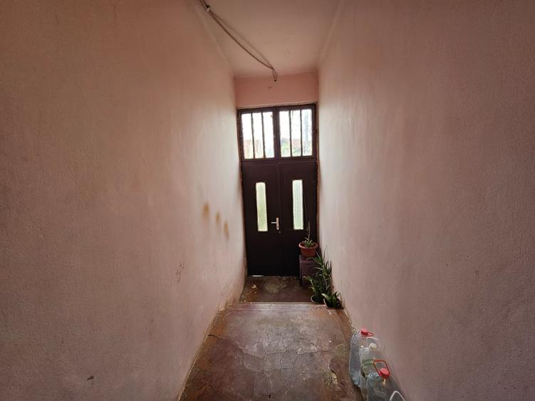 Ap în casă cu 2 ap, curte comună și grădină, C Bogdăneștilor, comision 0% - 16