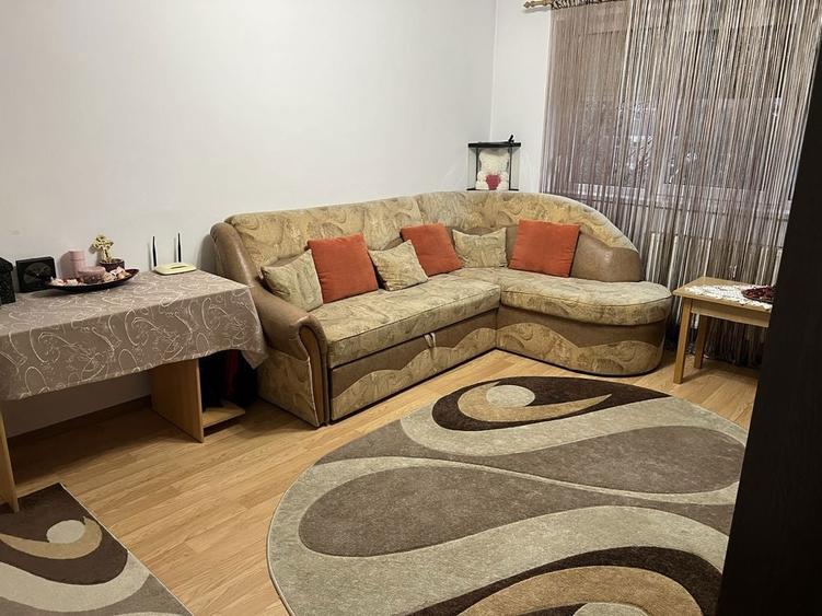 Apartament de vanzare cu 3 camere in Rogerius, str. Italiana - 2