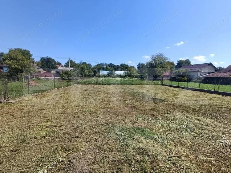 Casa cu 3 camere ?i o bucatarie de vara ?i 1300 mp teren ?i anexe - 10