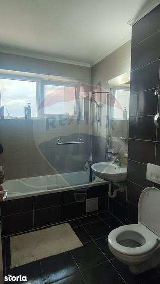 Apartament cu 3 camere de vanzare in Avangarden 3 - 15