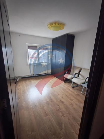 Apartament 3 camere decomandat | 1 Mai | Etaj 3 | Aproape de Parcul Romanescu - 5