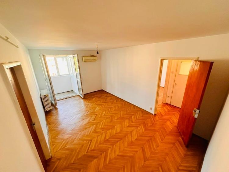 Apartament cu 2 camere semidecomandat în Titan - 1