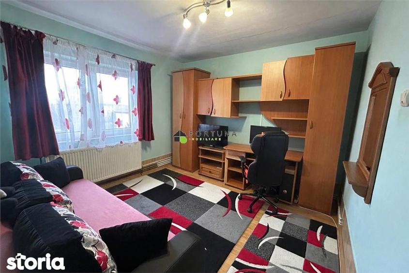 Apartament 2 camere, decomandat, strada Simeria Triaj - 5