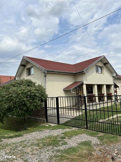 Casa cu 4 camere, teren de 1600mp - 4