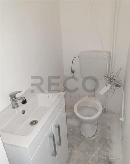 Spatiu comercial la in Rogerius zona Lacul Rosu - 9