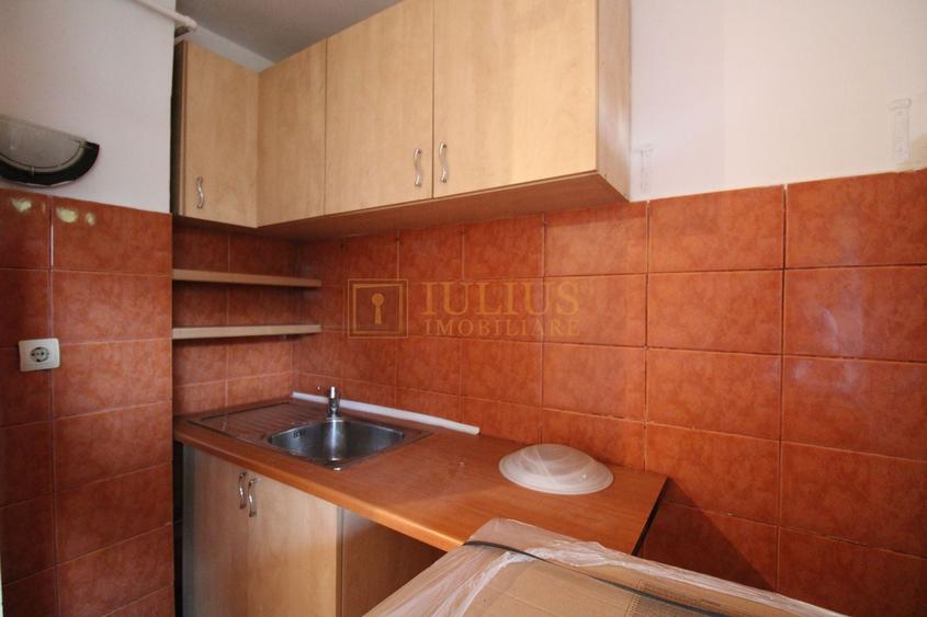 Str. Viorelelor zona Dorobanti; parter, centrala proprie. - 11