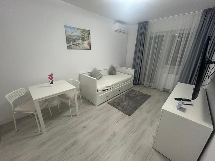 Garsoniera decomandata, metrou Berceni - 1